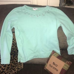🌸 Vineyard Vines mint sweatshirt with bling